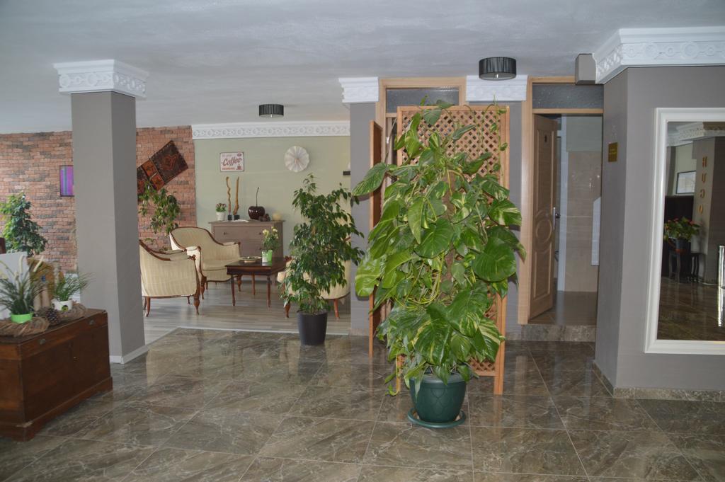 אלטינולוק Hotel Hugo מראה חיצוני תמונה