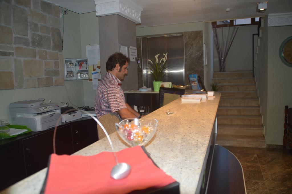 אלטינולוק Hotel Hugo מראה חיצוני תמונה