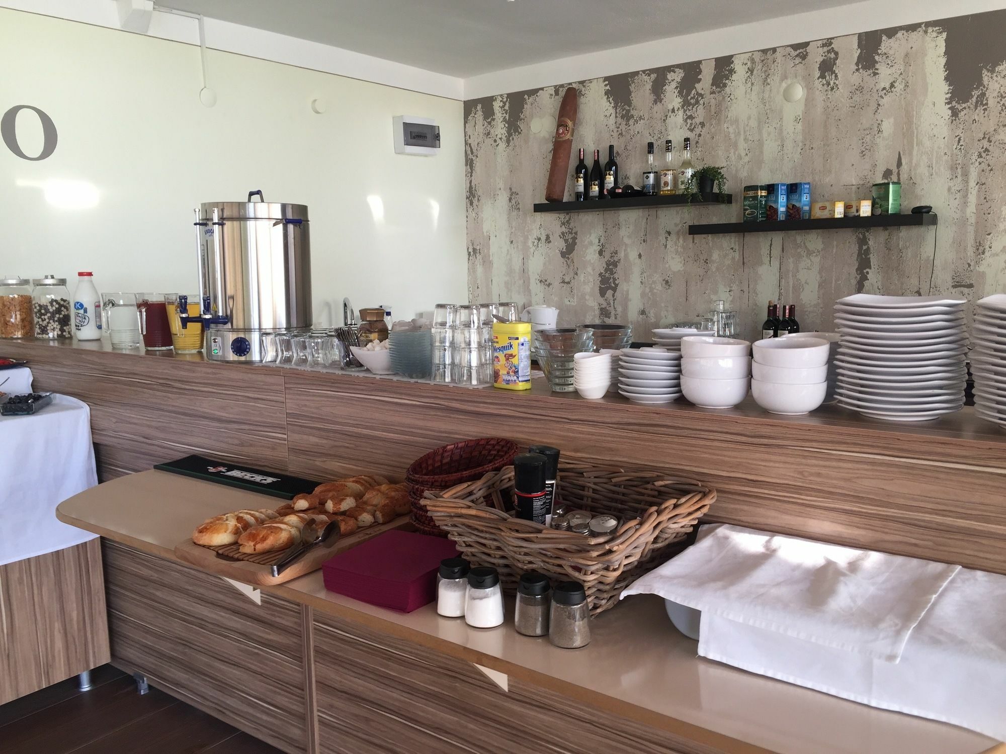 אלטינולוק Hotel Hugo מראה חיצוני תמונה