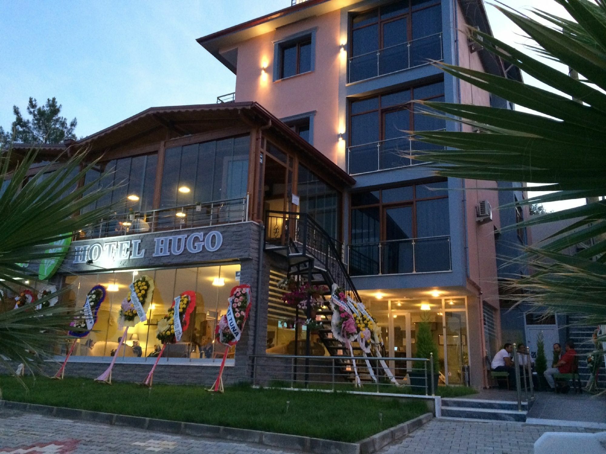 אלטינולוק Hotel Hugo מראה חיצוני תמונה